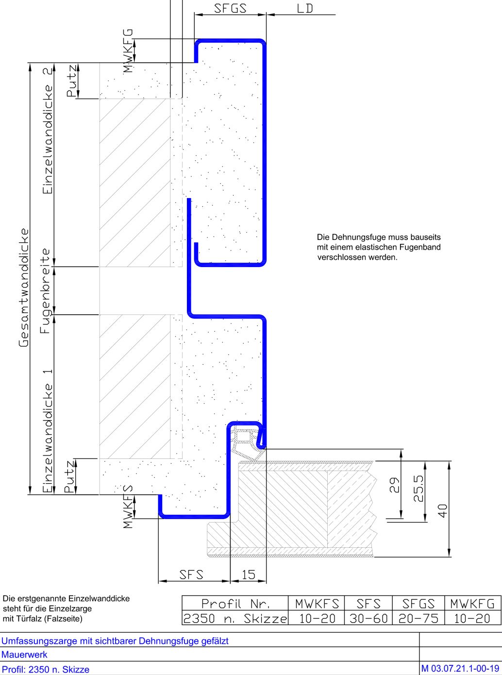 mit sichtbarer Dehnungsfuge